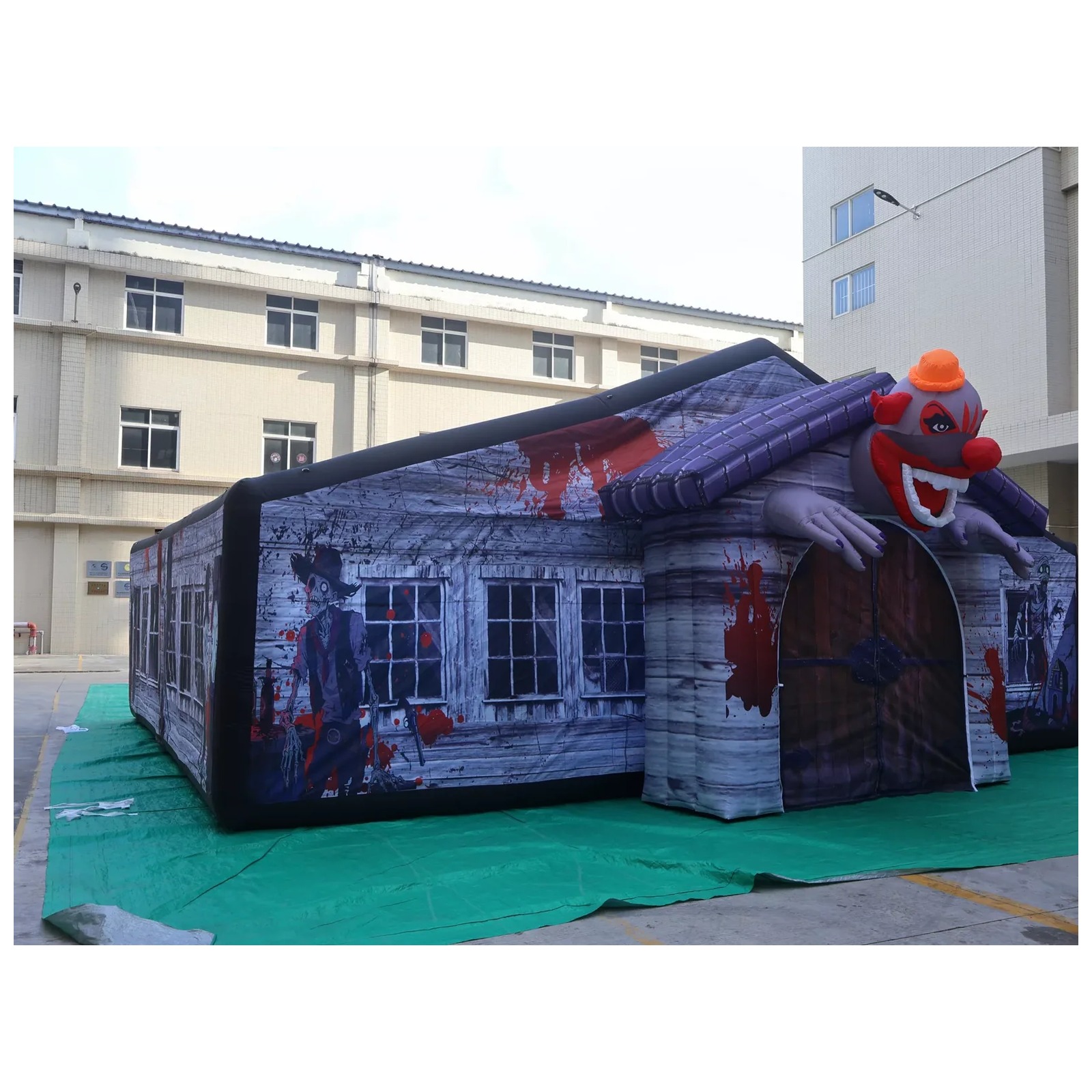 Large Gray Covered Inflatable  - Kids Outdoor Venues recension och pris
